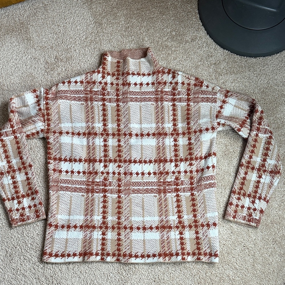 Rachel Zoe Rust & Cream Plaid Houndstooth Mock Neck Sweater. Size Medium